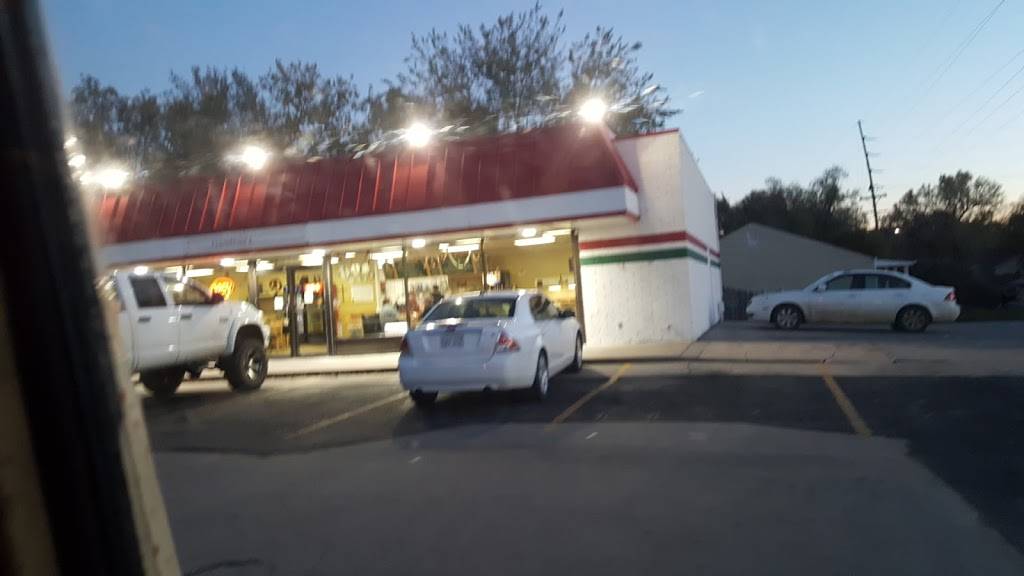 Gambinos Pizza | meal delivery | 1321 W Central Ave, El Dorado, KS 67042, USA | 3163228827 OR +1 316-322-8827