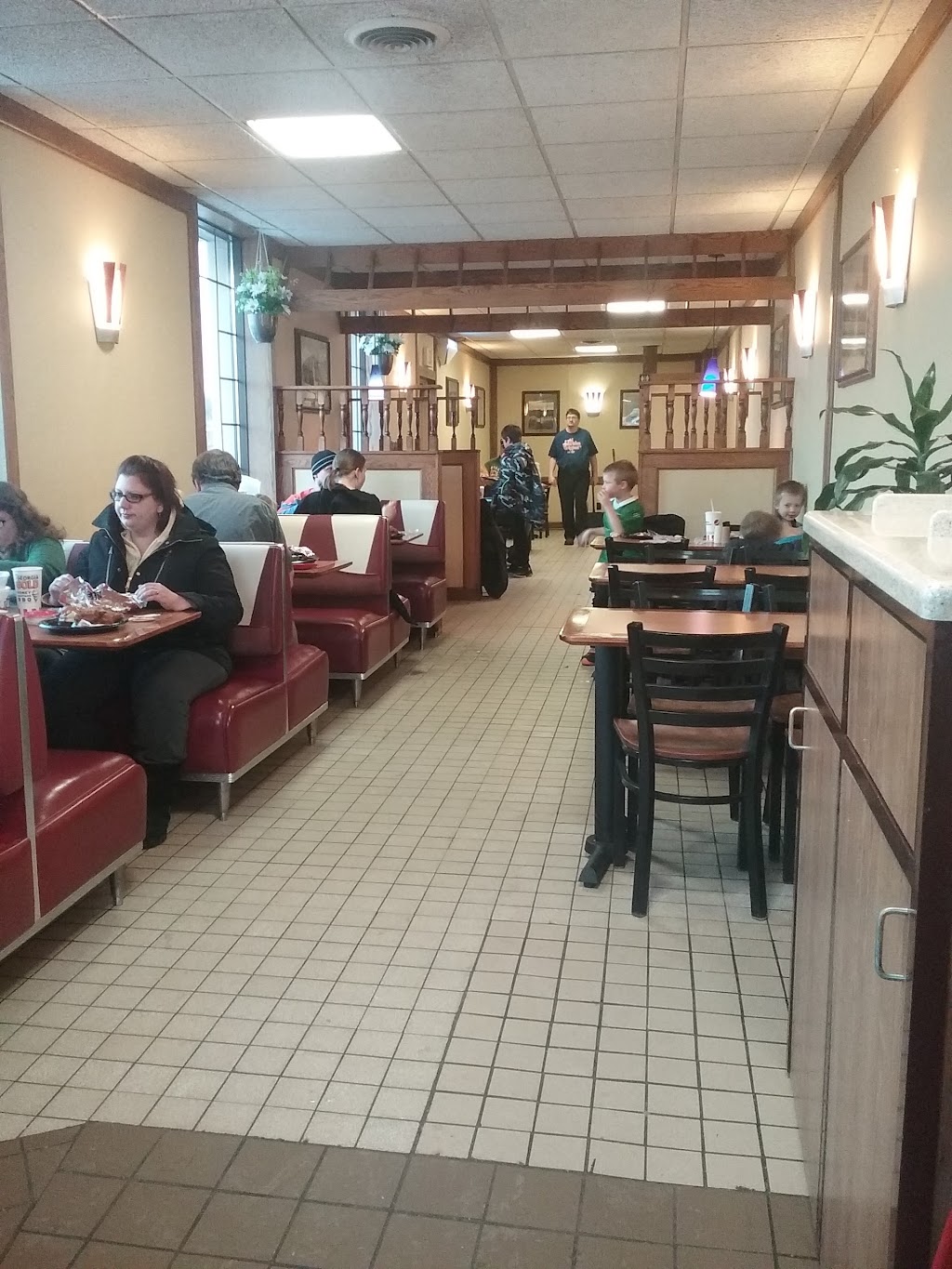 KFC | restaurant | 1001 W Washington St, Marquette, MI 49855, USA | 9062267728 OR +1 906-226-7728