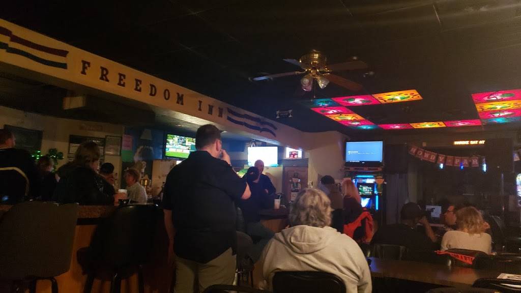 Freedom Inn | restaurant | 2222 Freeport Rd, New Kensington, PA 15068, USA | 7243340316 OR +1 724-334-0316