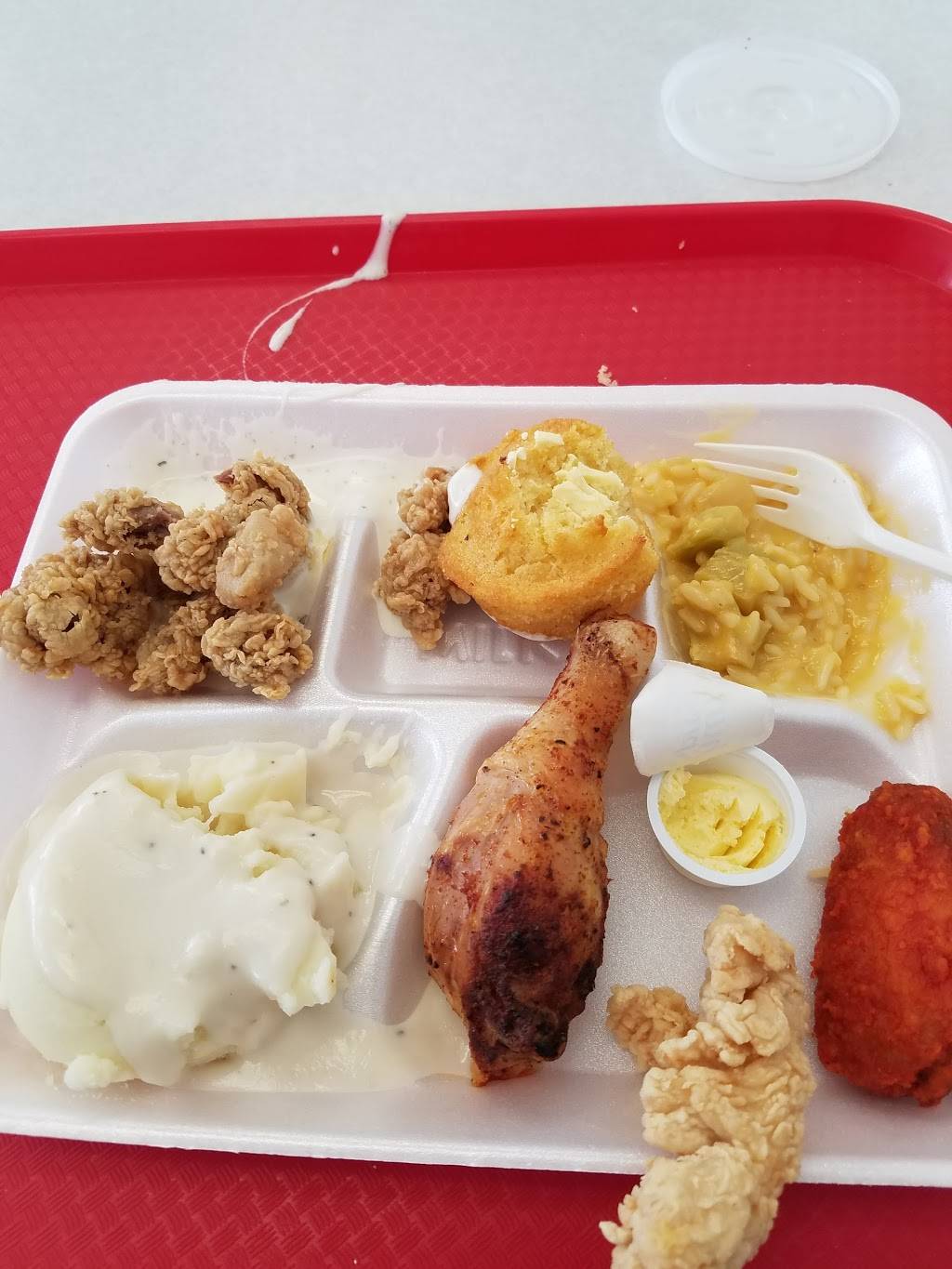 Hartz Chicken Buffet | restaurant | 7069 Beechnut St, Houston, TX 77074, USA | 7137732302 OR +1 713-773-2302