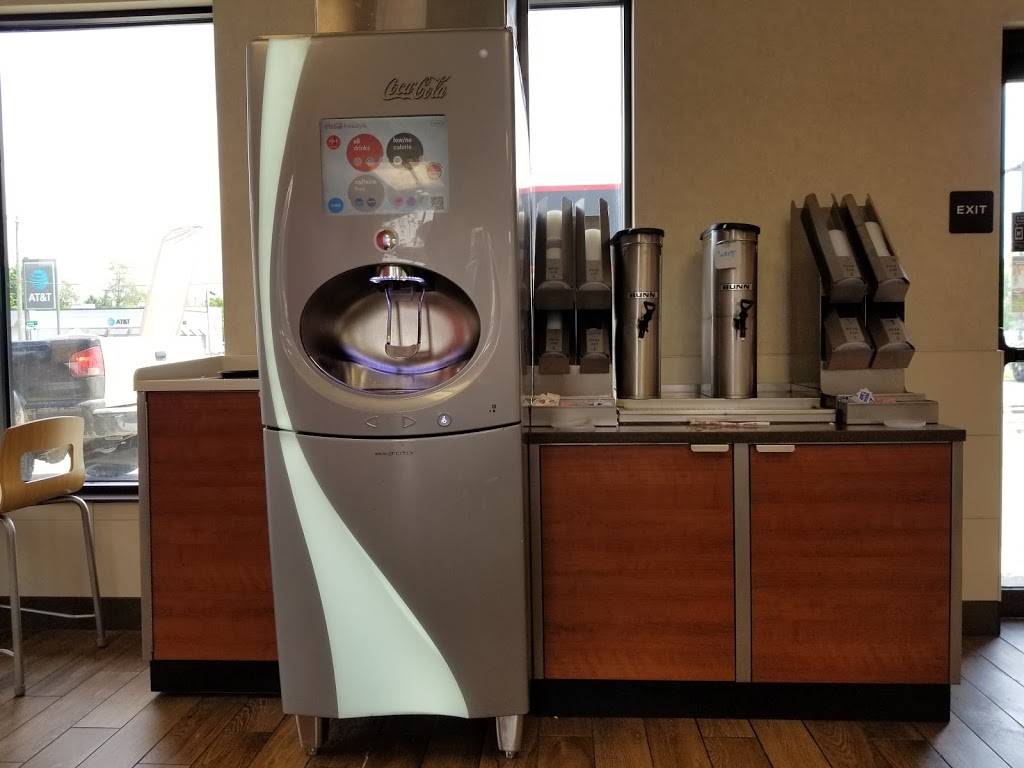 Wendys | restaurant | 717 E National Ave, Brazil, IN 47834, USA | 8124421855 OR +1 812-442-1855