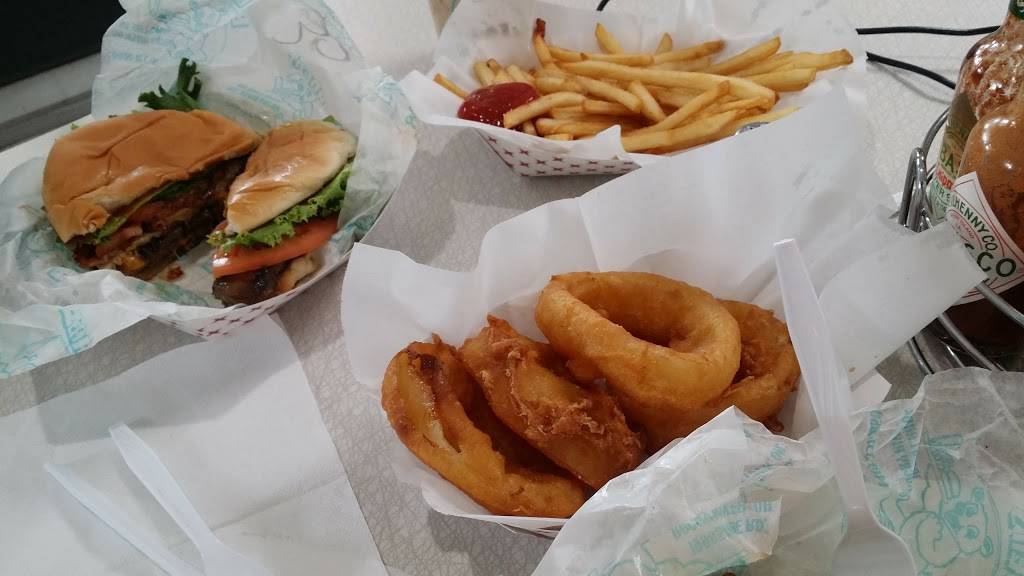 Beardens | restaurant | 19985 Lake Rd, Rocky River, OH 44116, USA | 4403317850 OR +1 440-331-7850