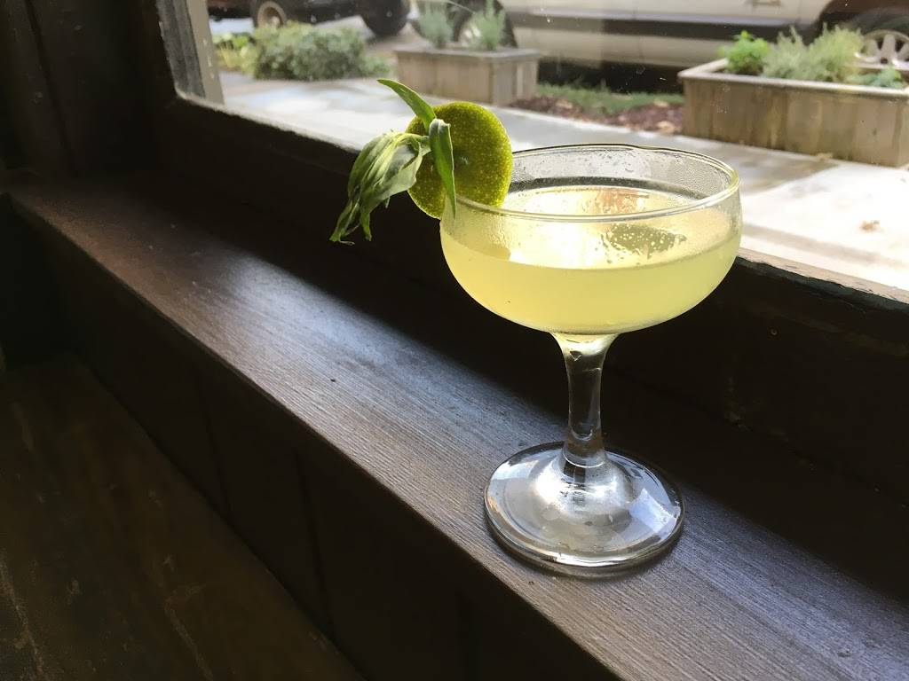 Cascade Fare | restaurant | 4237 S Corbett Ave, Portland, OR 97239, USA | 5033079172 OR +1 503-307-9172