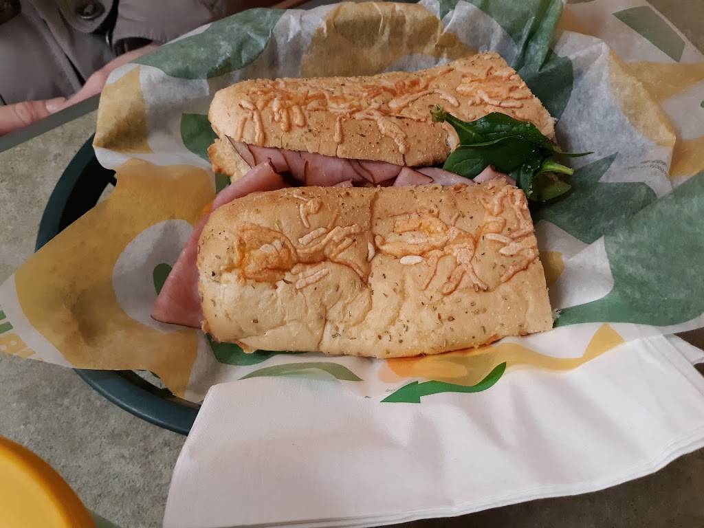 Subway | meal takeaway | 1720 Westridge Rd, New Ulm, MN 56073, USA | 5073546223 OR +1 507-354-6223