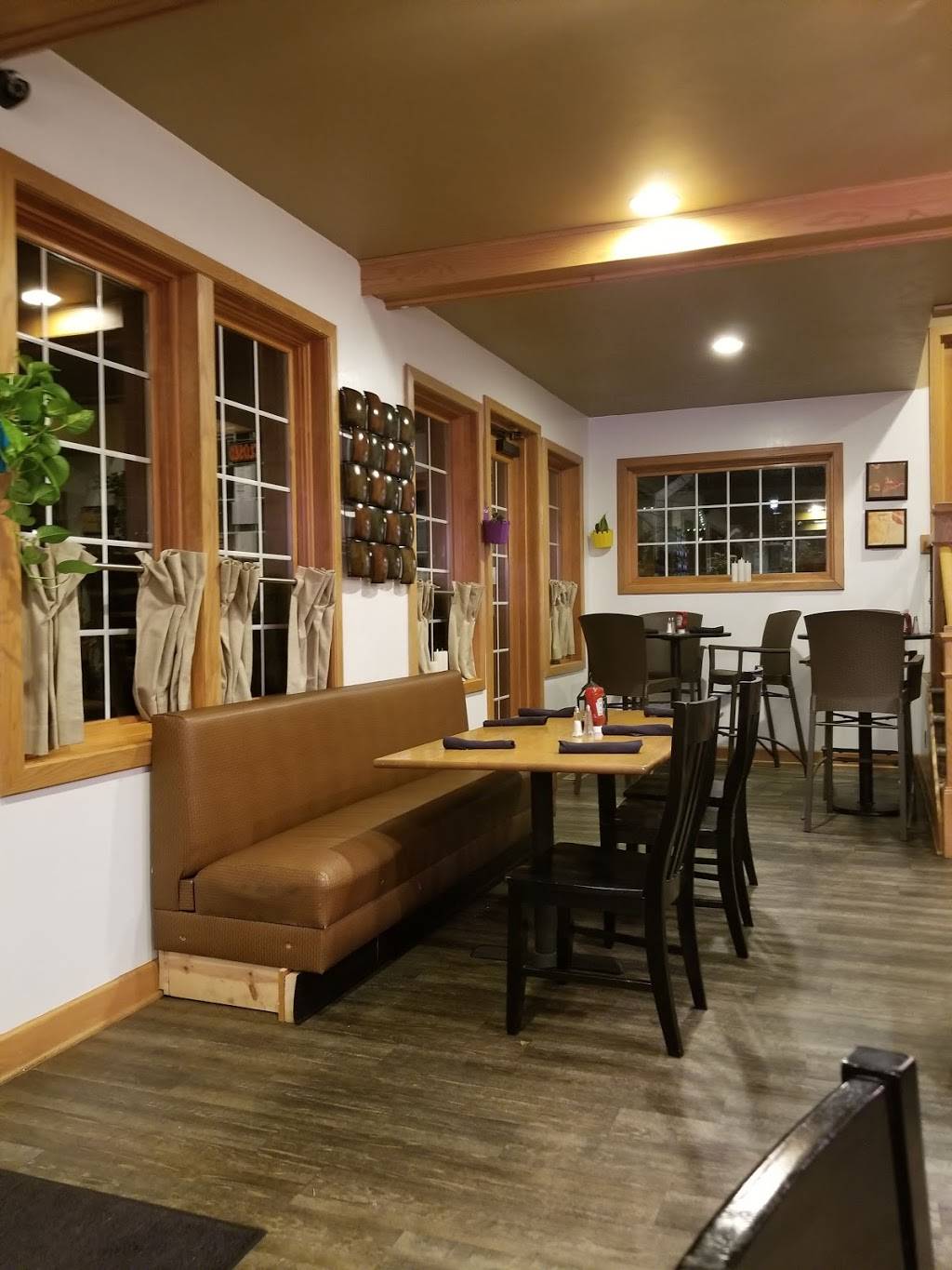 Junipers Gin Joint | restaurant | 4170 Main St, Fish Creek, WI 54212, USA | 9208682667 OR +1 920-868-2667