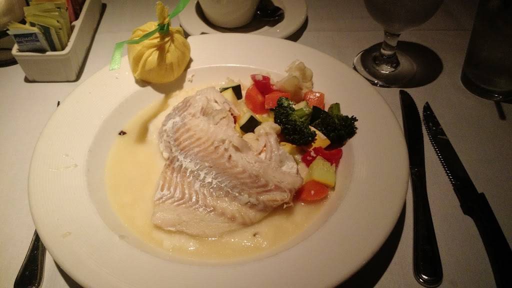 Lake Naomi Clubhouse | restaurant | 135 Miller Dr, Pocono Pines, PA 18350, USA | 5706462866 OR +1 570-646-2866