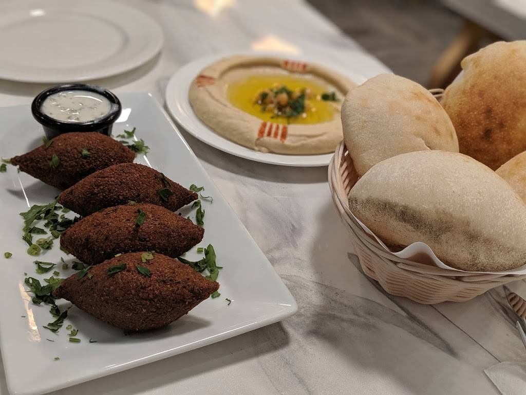 Yasmines Restaurant | restaurant | 1737 Richmond St #102, London, ON N5X 3Y2, Canada | 5192045000 OR +1 519-204-5000