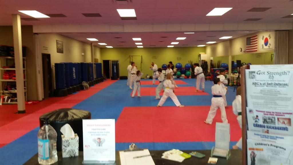 Subway | restaurant | 123 W Hampden Ave, Englewood, CO 80110, USA | 3037610166 OR +1 303-761-0166