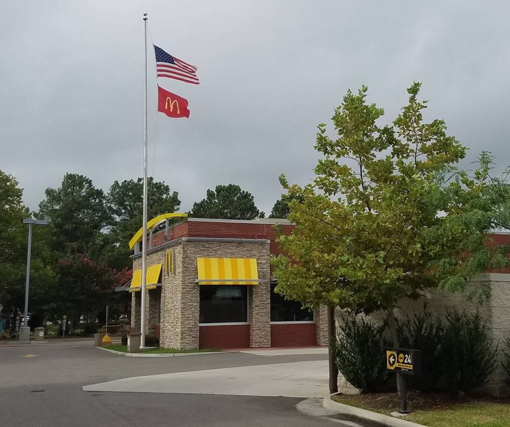 McDonalds | cafe | 773 Lynnhaven Pkwy, Virginia Beach, VA 23452, USA | 7576892402 OR +1 757-689-2402