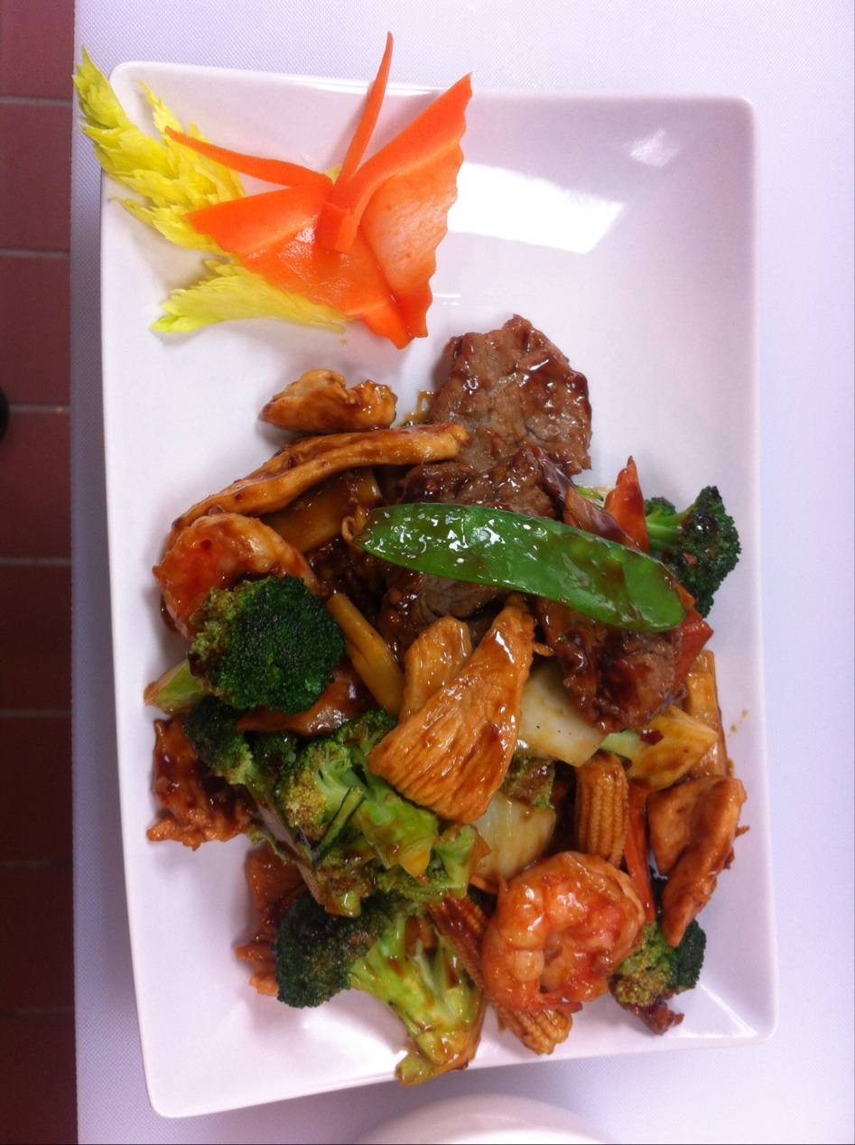 Panda Cafe | restaurant | F, 707 E Market St, Leesburg, VA 20176, USA | 7037775660 OR +1 703-777-5660