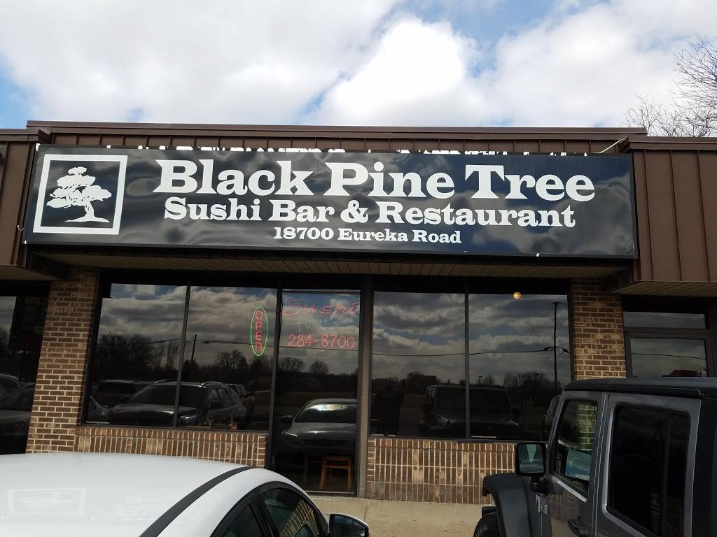 Black Pine Tree Sushi Bar | restaurant | 18700 Eureka Rd, Southgate, MI 48195, USA | 7342848700 OR +1 734-284-8700