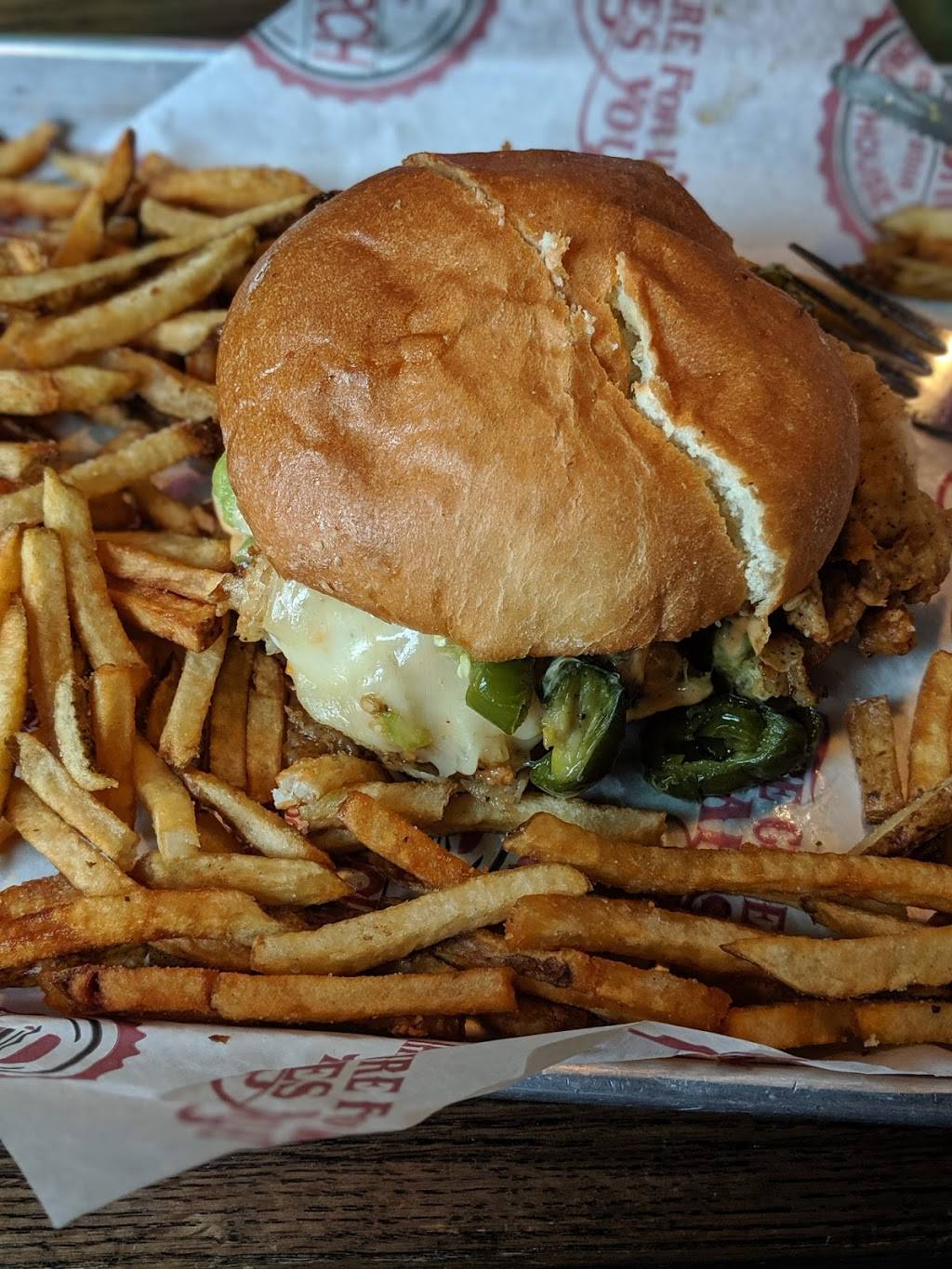 BackPorch DraftHouse West | restaurant | 5762-6070 NW Cache Rd, Lawton, OK 73505, USA | 5806992999 OR +1 580-699-2999