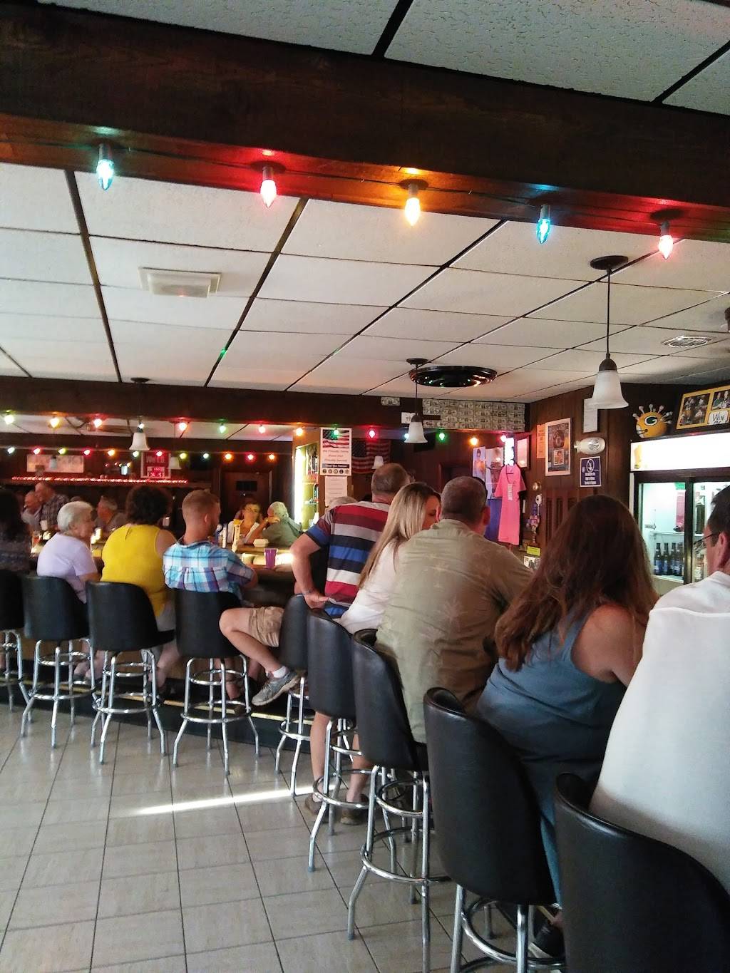 Sweet Mamas Bar and Grill | restaurant | W128 Center St, Krakow, WI 54137, USA | 9208996262 OR +1 920-899-6262