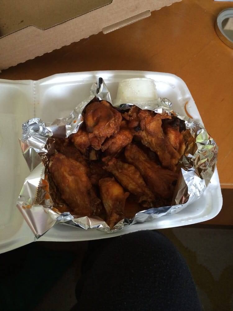 Anthonys Campus Pizza | restaurant | 1762 S Main St, Harrisonburg, VA 22801, USA | 5404320200 OR +1 540-432-0200