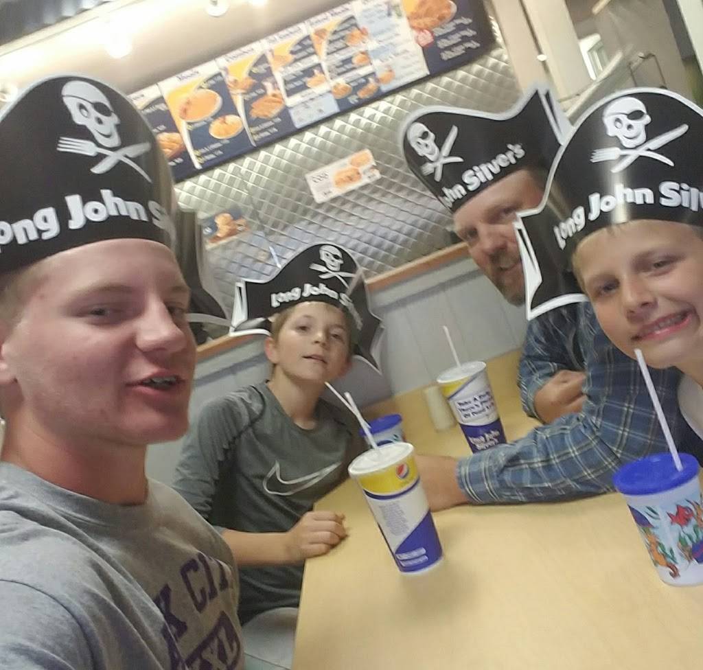 Long John Silvers | restaurant | 1600 N Summit St, Arkansas City, KS 67005, USA | 6204428870 OR +1 620-442-8870