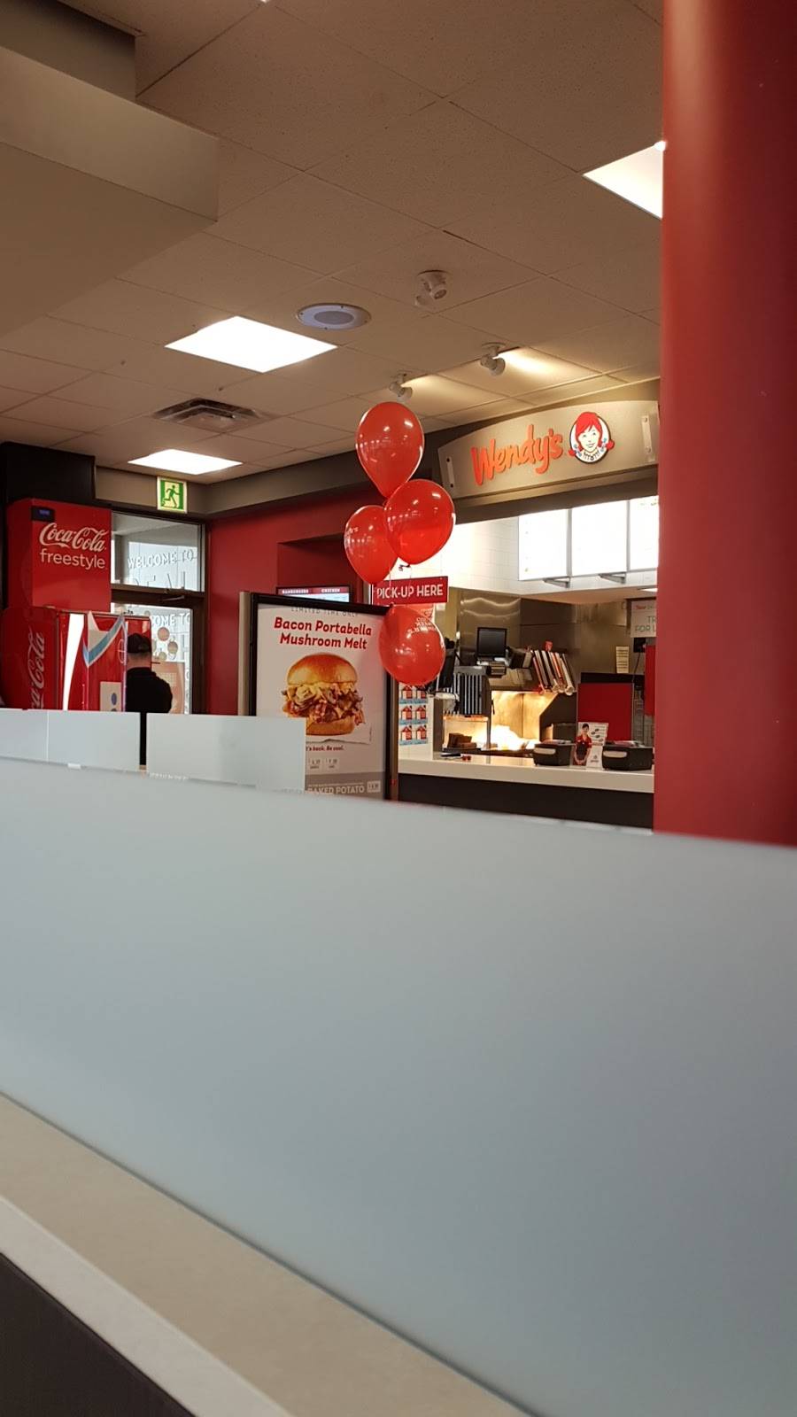 Wendys | restaurant | 1530 North Service Rd W, Oakville, ON L6M 4A1, Canada | 9054653989 OR +1 905-465-3989