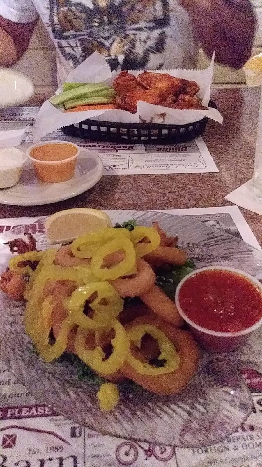 Backstreets Neighborhood Bar and Grill | restaurant | 12771 West Forest Hill Blvd, Wellington, FL 33414, USA | 5617950100 OR +1 561-795-0100