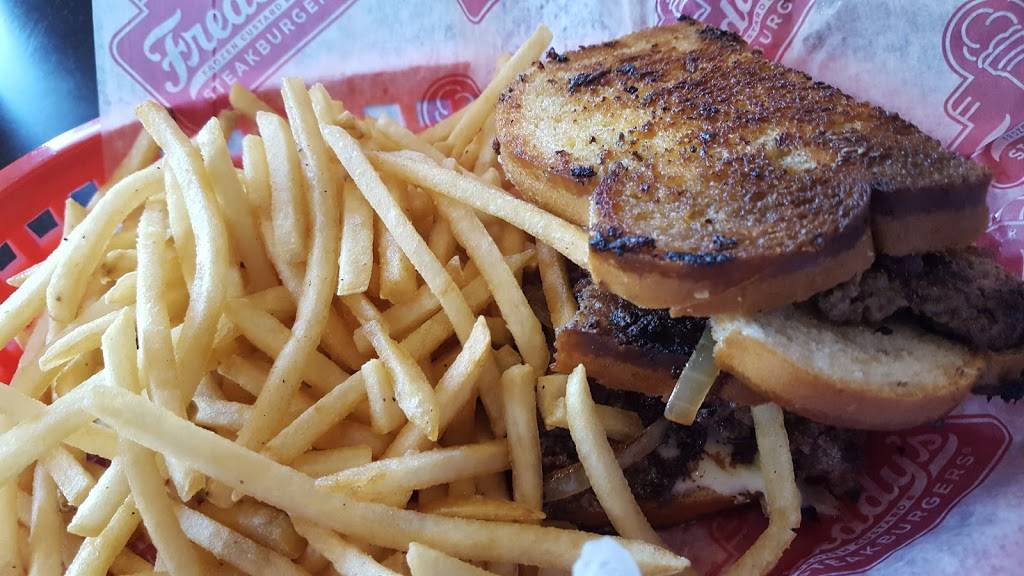 Freddys Frozen Custard & Steakburgers | restaurant | 3558 SW College Rd, Ocala, FL 34474, USA | 3525120577 OR +1 352-512-0577