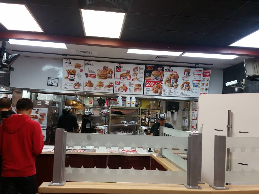 KFC | restaurant | 490 S Union St, Lawrence, MA 01843, USA | 9786825008 OR +1 978-682-5008