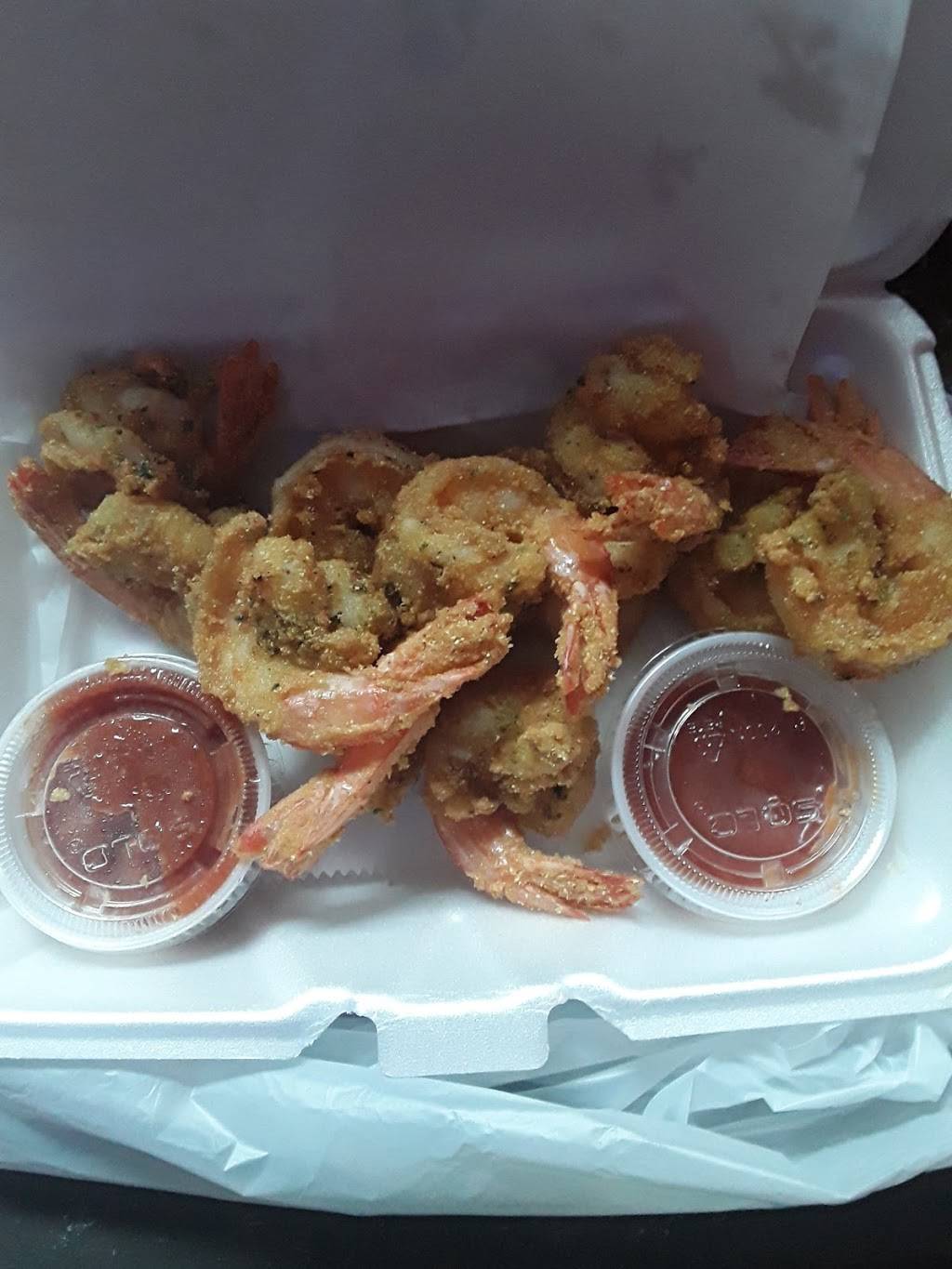 Hennys Sports Bar | restaurant | 2748 N 29th St, Philadelphia, PA 19132, USA | 2672392986 OR +1 267-239-2986