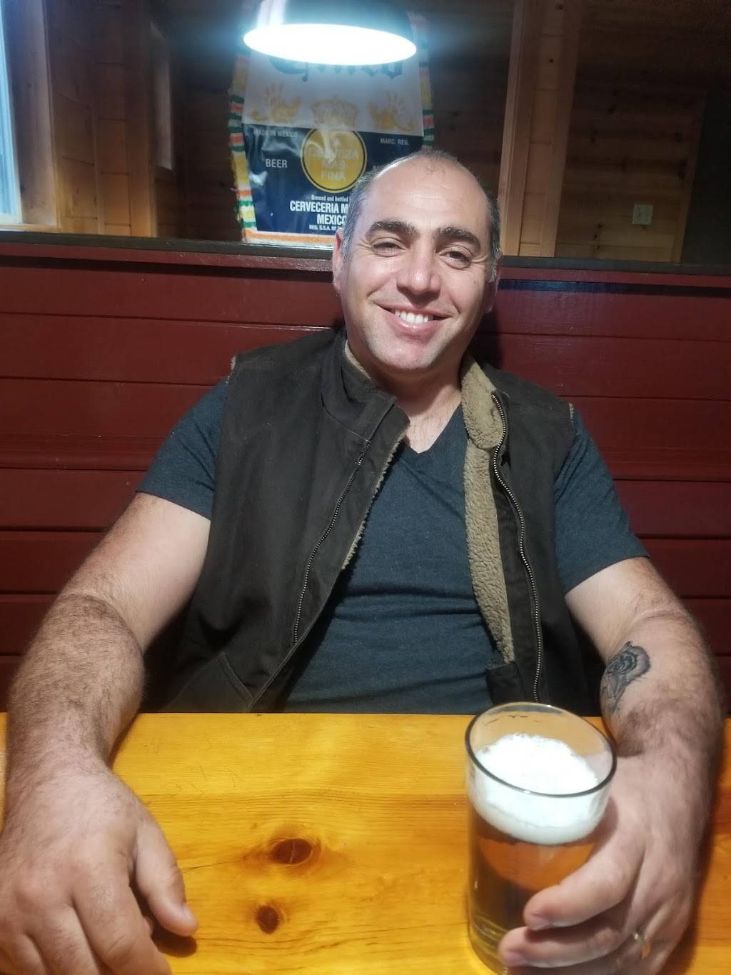 The Pie Pizzeria | restaurant | 24943 CA-108, Mi-Wuk Village, CA 95346, USA | 2095864664 OR +1 209-586-4664