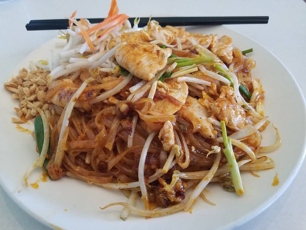 Lannboon Thai Cafe | restaurant | 4710 Market St, San Diego, CA 92102, USA | 6195271917 OR +1 619-527-1917