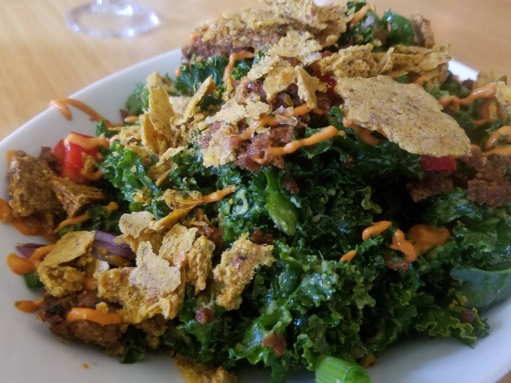 Present Moment Cafe | cafe | 226 W King St, St. Augustine, FL 32084, USA | 9048274499 OR +1 904-827-4499