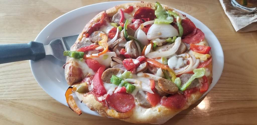 Busters Sports Tavern | restaurant | 16681 McGregor Blvd, Fort Myers, FL 33908, USA | 2394664144 OR +1 239-466-4144