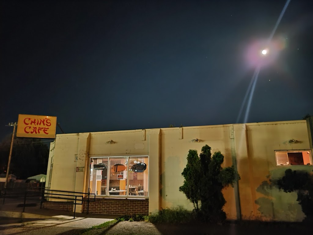 Chins Cafe | restaurant | 923 Bush St, Carlin, NV 89822, USA | 7757546674 OR +1 775-754-6674