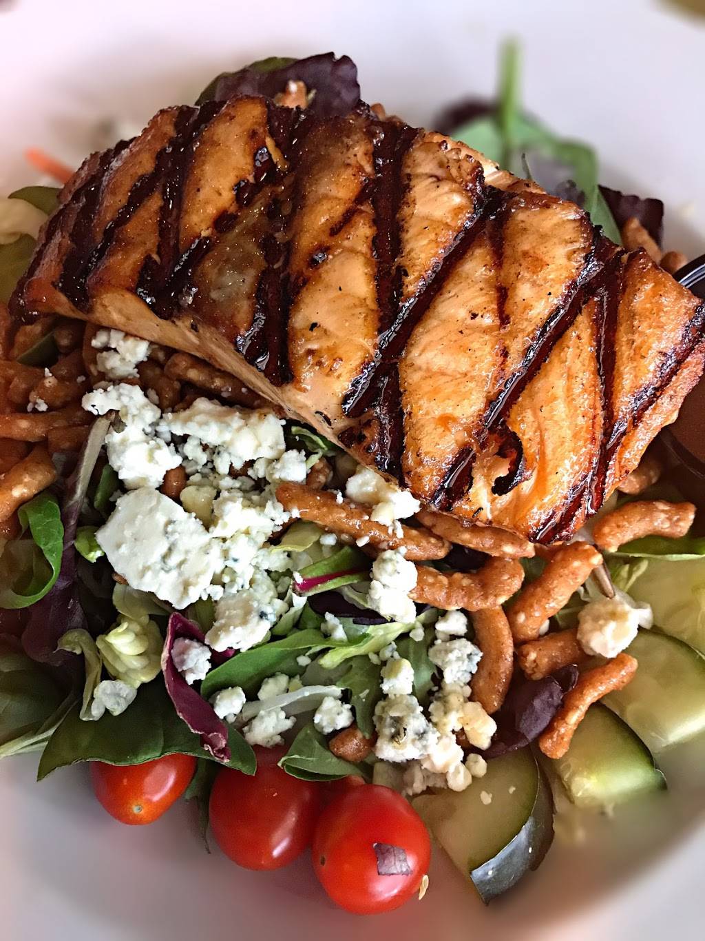 Buckleys Lunchbox & Catering | restaurant | 919 S Yates Rd, Memphis, TN 38120, USA | 9016820570 OR +1 901-682-0570