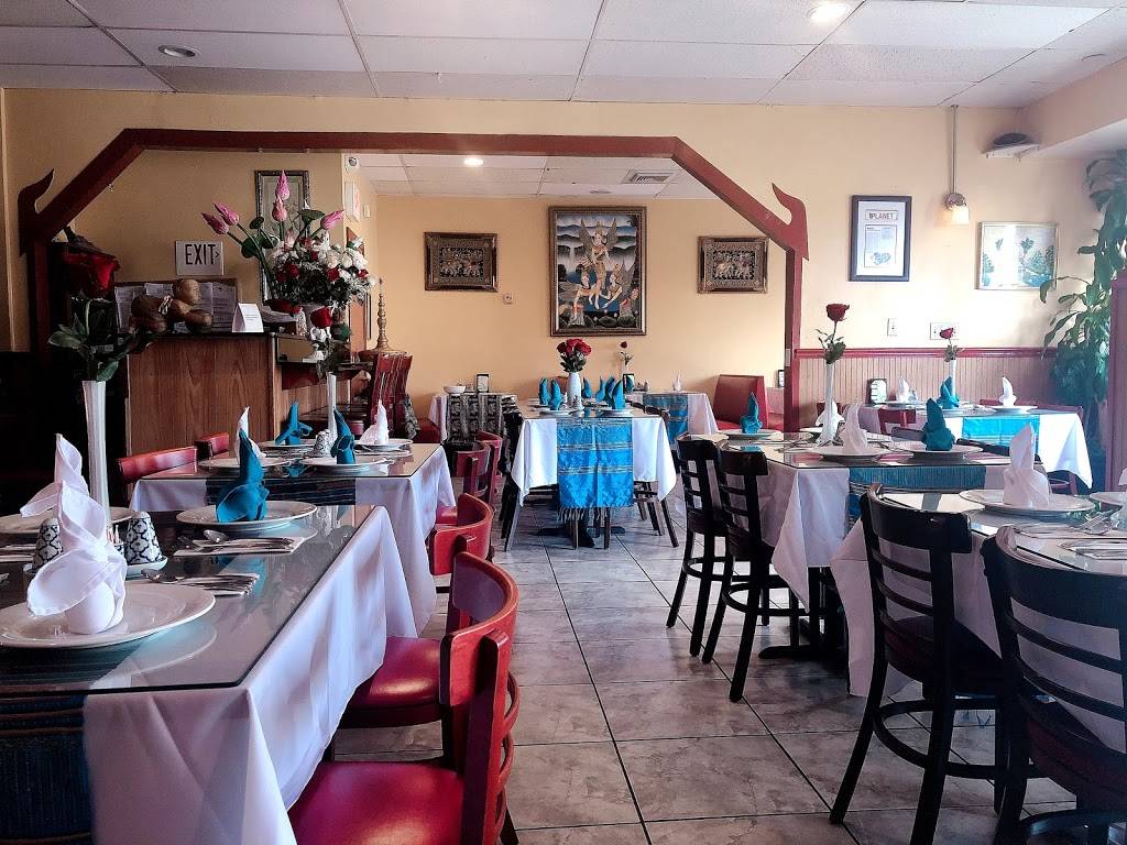 Thai Basil | restaurant | 4445 E Bay Dr # 301, Clearwater, FL 33764, USA | 7275326108 OR +1 727-532-6108