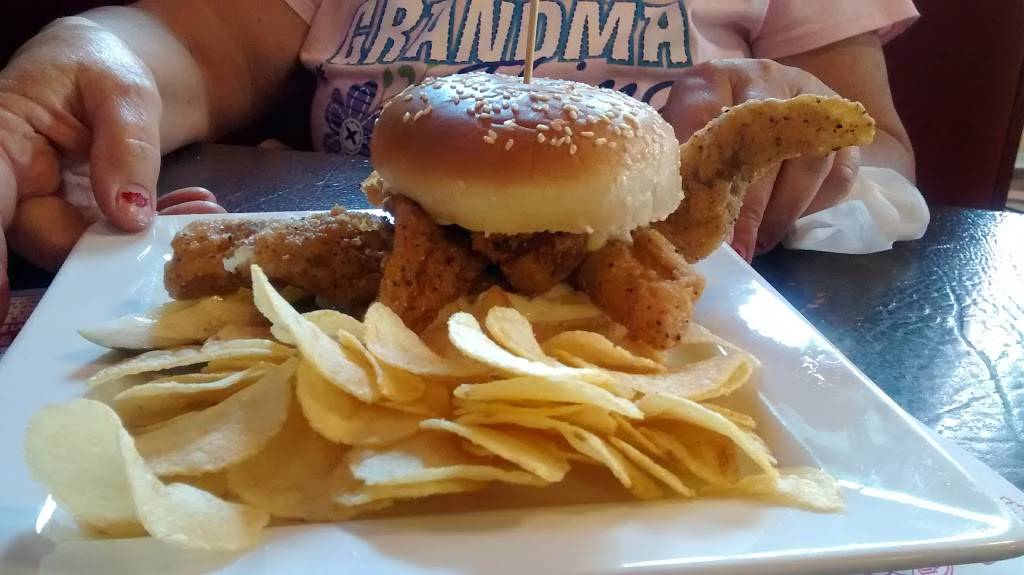 Leftys Diner | restaurant | 6937 Main St, Caseville, MI 48725, USA | 9898568899 OR +1 989-856-8899