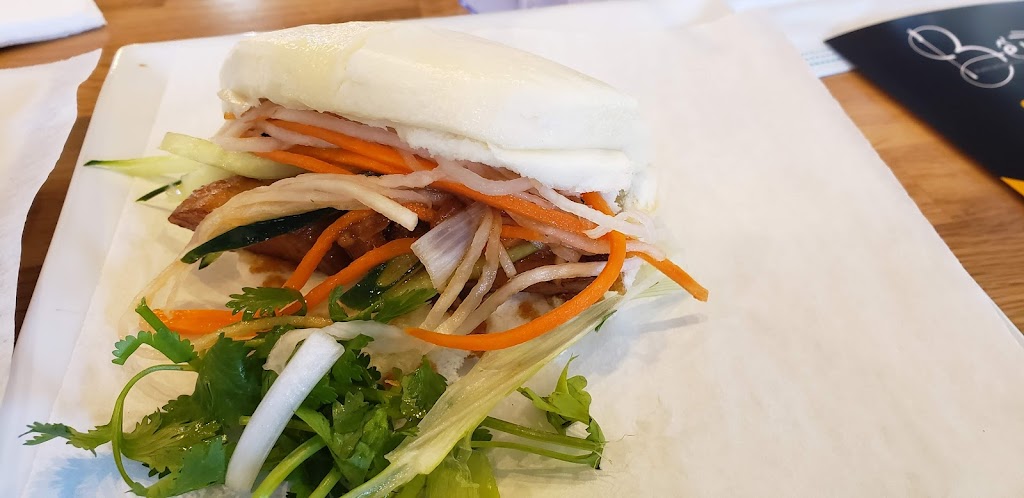 Bep Vietnamese Kitchen | restaurant | 300 S Main St, Holly Springs, NC 27540, USA | 9192852477 OR +1 919-285-2477