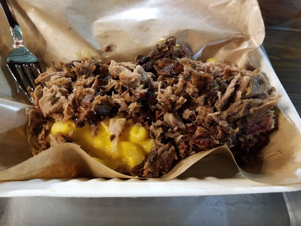 Dickeys Barbecue Pit | restaurant | 21 Fair Ln, Placerville, CA 95667, USA | 5307483445 OR +1 530-748-3445