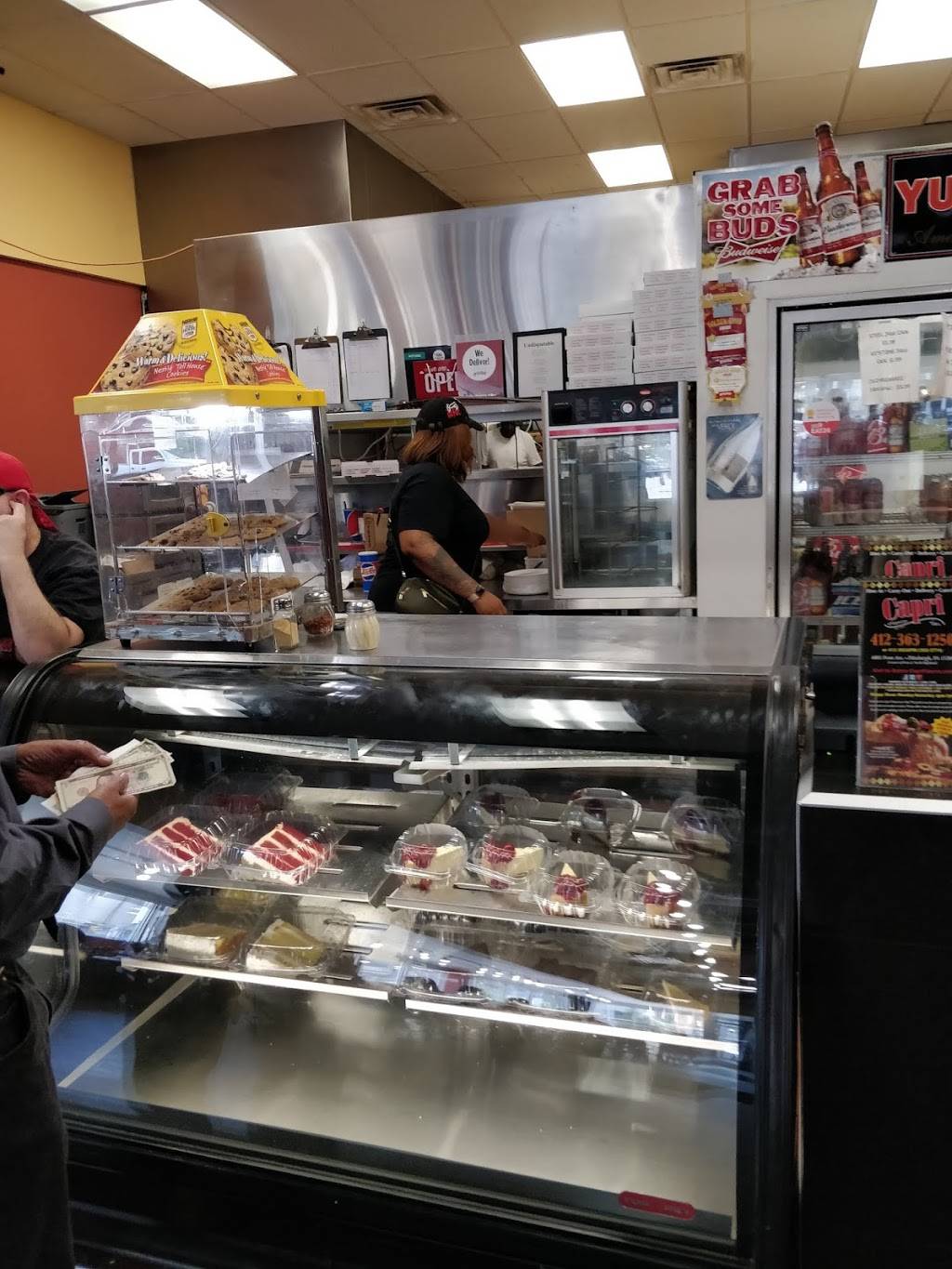 Capri Pizzeria and Bar | restaurant | 6001 Penn Ave #3922, Pittsburgh, PA 15206, USA | 4123631250 OR +1 412-363-1250