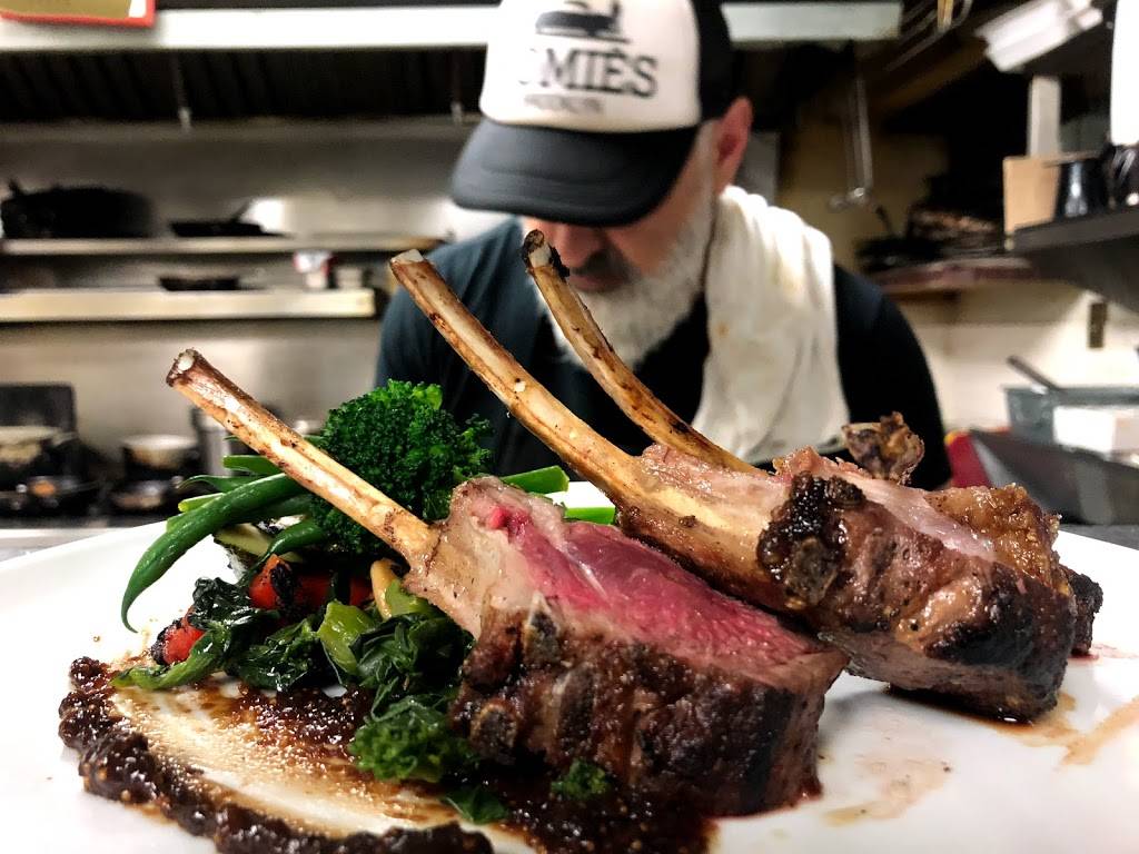 Napolis Café | restaurant | 1300 Stittsville Main St, Stittsville, ON K2S 1A3, Canada | 6138367722 OR +1 613-836-7722