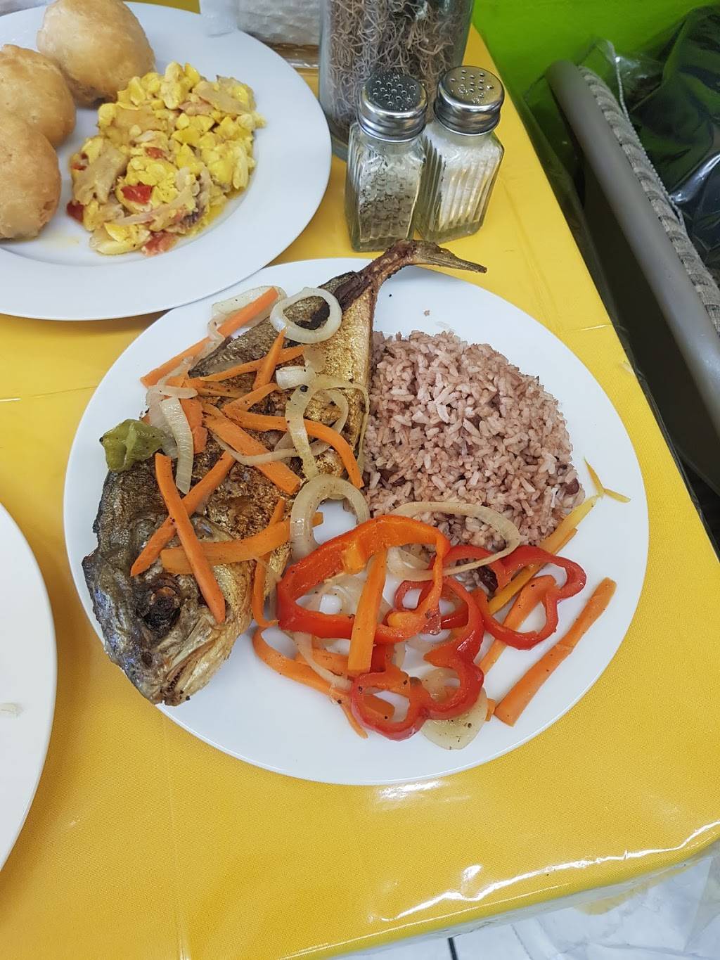 Mamas Caribbean Delight | restaurant | 532 S State Rd 7, Plantation, FL 33317, USA | 7542006509 OR +1 754-200-6509