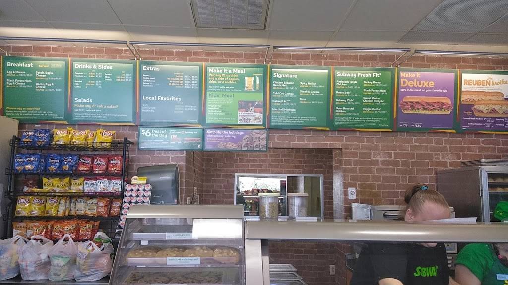 Subway | restaurant | 302 Hampton Ave, Pickens, SC 29671, USA | 8648786287 OR +1 864-878-6287