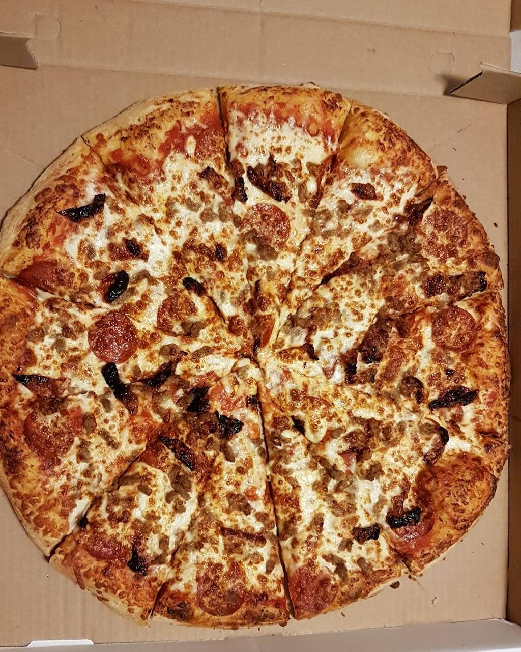 Reginos Pizza | restaurant | 1300 Finch Ave W, North York, ON M3J 3K2, Canada | 4166630663 OR +1 416-663-0663