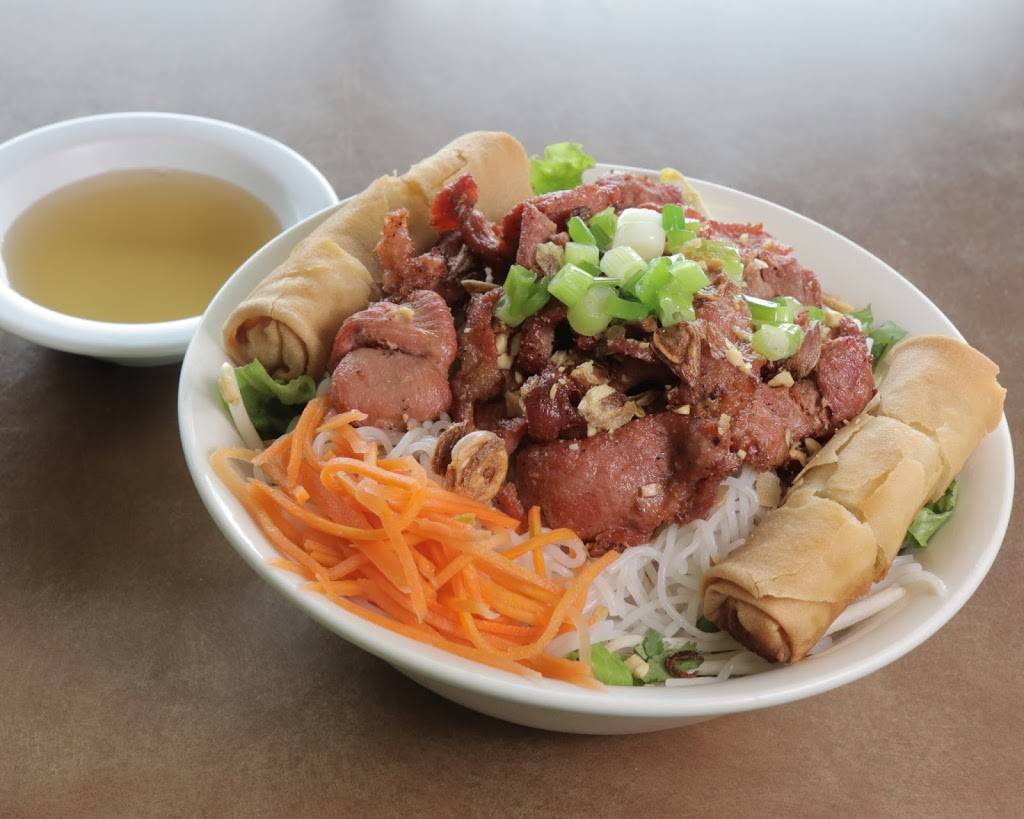 Pho One | restaurant | 11148 Westheimer Rd, Houston, TX 77042, USA | 7139170351 OR +1 713-917-0351