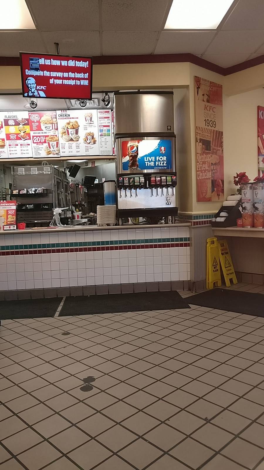 KFC | restaurant | 4050 Metro Pkwy, Sterling Heights, MI 48310, USA | 5869395042 OR +1 586-939-5042