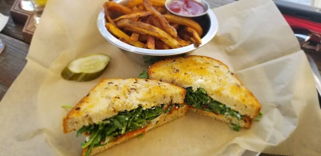 The Hive | restaurant | 215 10th St, Augusta, GA 30901, USA | 7068363661 OR +1 706-836-3661