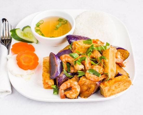 Pho Hamilton | restaurant | 115 Park St N, Hamilton, ON L8R 2N2, Canada | 2893896668 OR +1 289-389-6668