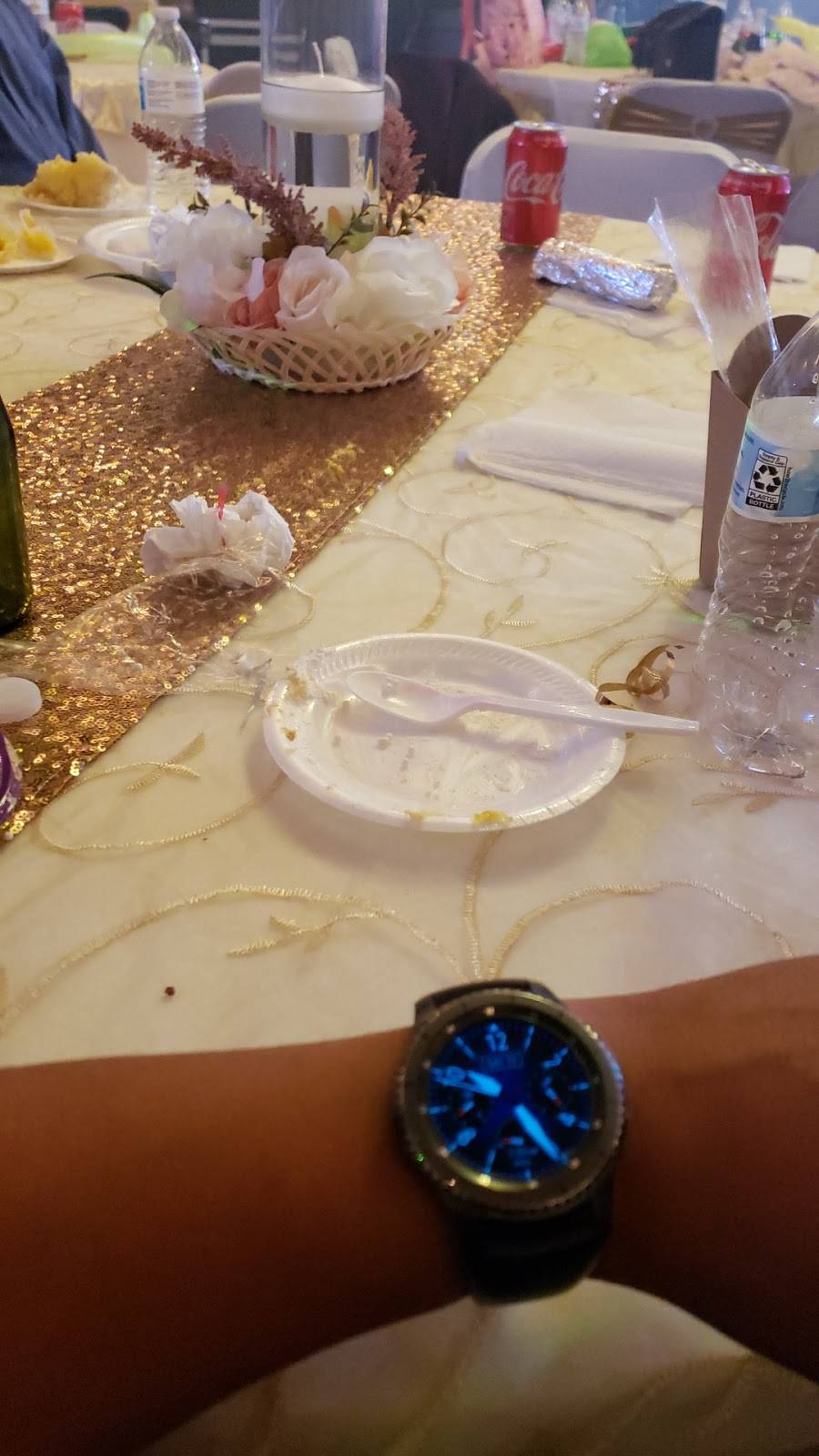 Flamingo Restaurant and Event Center | restaurant | 201 E Lake St, Minneapolis, MN 55408, USA | 6128249999 OR +1 612-824-9999