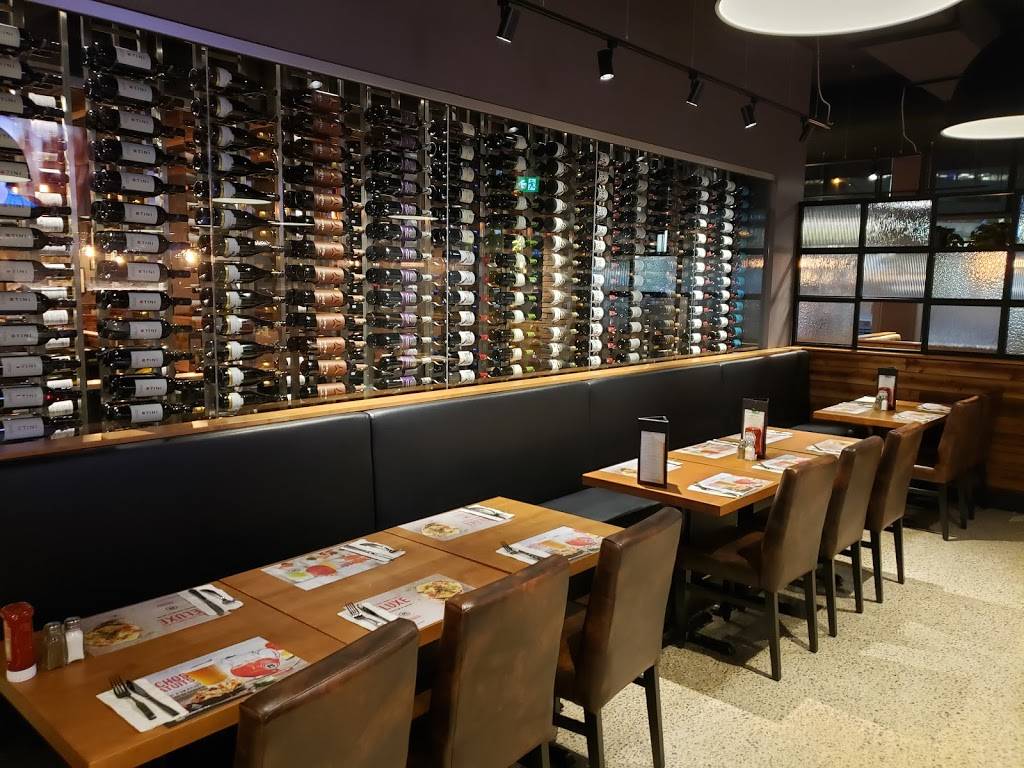 Barbies Resto Bar Grill | restaurant | 2959 Boulevard Laurier, Sainte-Foy, QC G1V 2M2, Canada | 5814913332 OR +1 581-491-3332