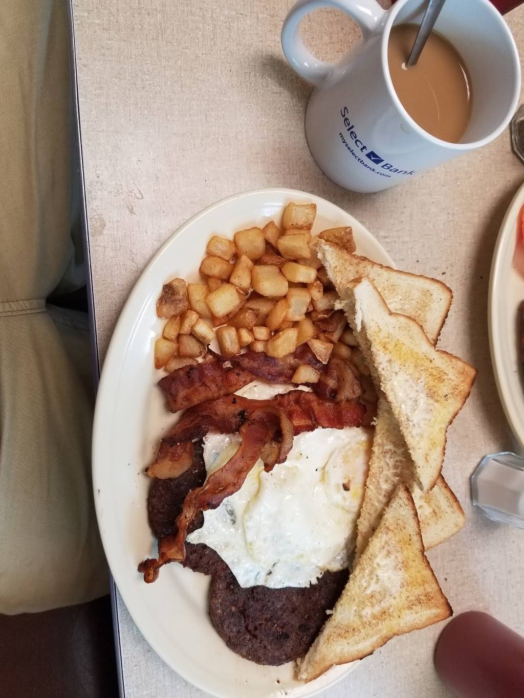 Koffee Kup | restaurant | 22763 Timberlake Rd, Lynchburg, VA 24502, USA | 4342398994 OR +1 434-239-8994