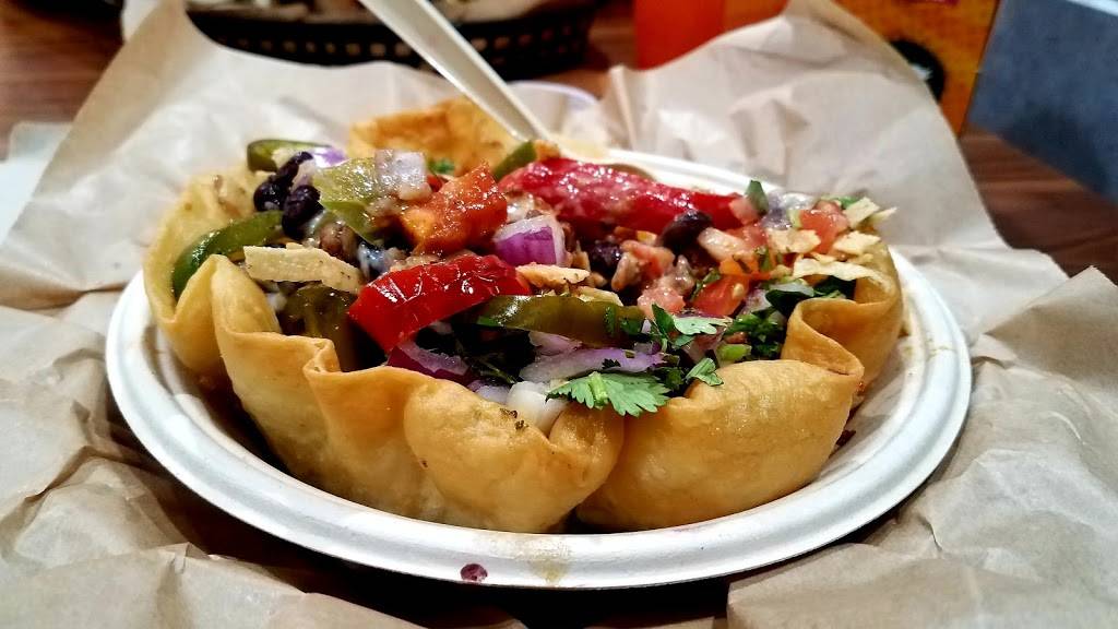 QDOBA Mexican Eats | restaurant | 1689 W 5th Ave, Columbus, OH 43212, USA | 6144811971 OR +1 614-481-1971