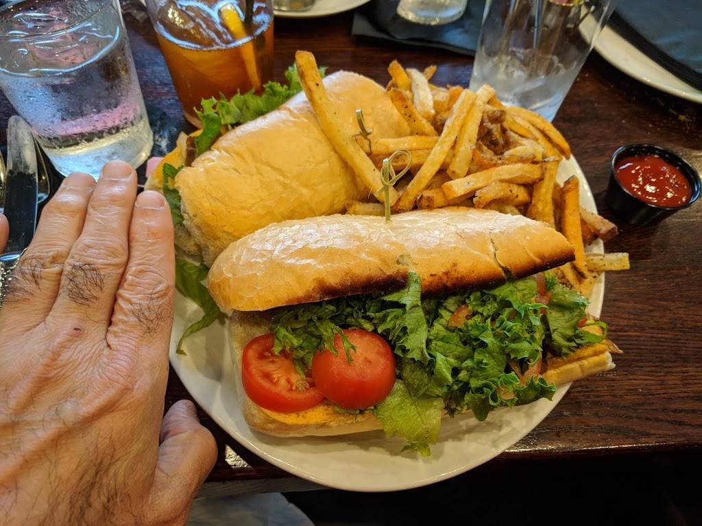 Olives & Peppers | restaurant | 833 Harrison City Rd, Trafford, PA 15085, USA | 4122298481 OR +1 412-229-8481