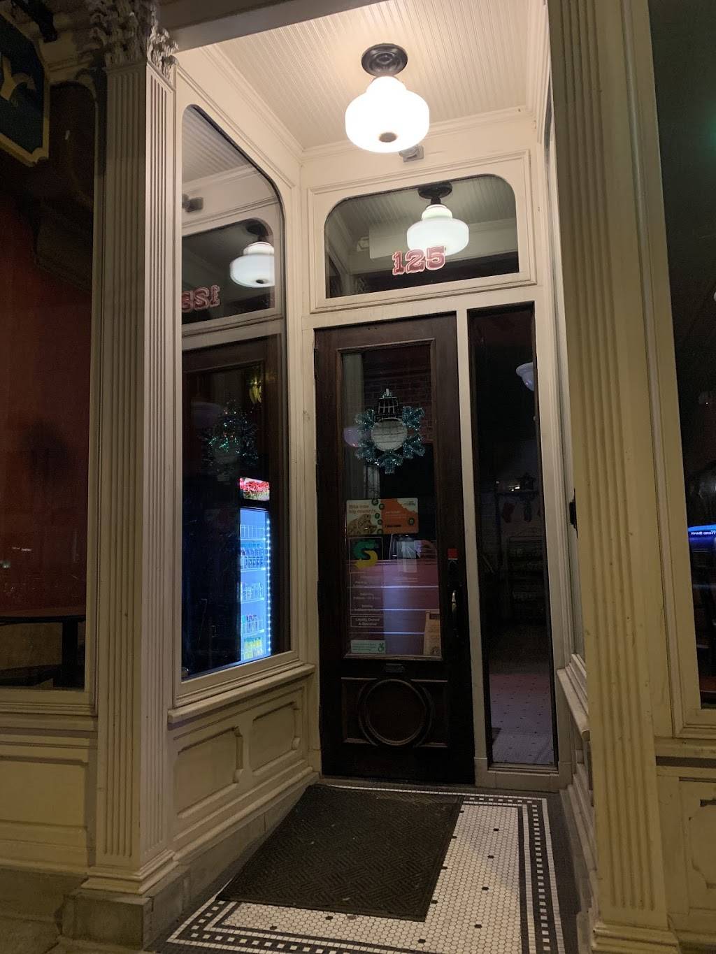 Subway | restaurant | 125 E Michigan Ave, Kalamazoo, MI 49007, USA | 2693455845 OR +1 269-345-5845