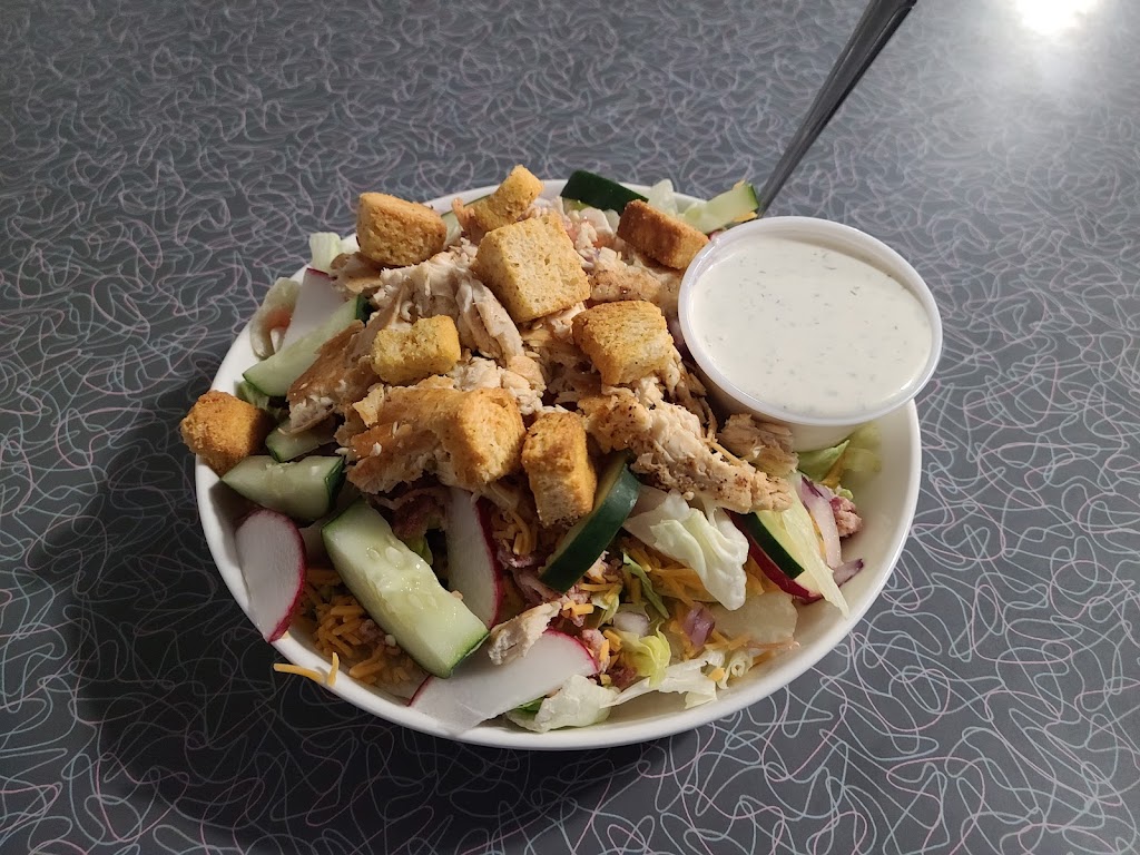 TJs Grill | restaurant | 144 W Carthage St, Meade, KS 67864, USA | 6203714068 OR +1 620-371-4068